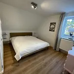 Ostsee Ahoi Apartamento *